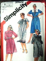 5902 LOOSE PULLOVER SLV DRESS COLLAR OR NOT PATTERN 44-50''B